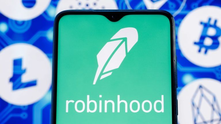 Robinhood Reports Record  Billion in Q4 Revenue, Crypto Trading Soars