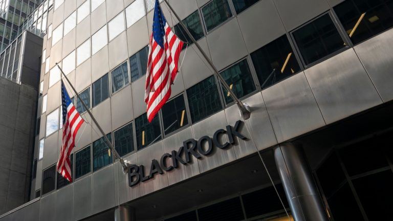 Blackrock to Launch Bitcoin ETP in Europe as Institutions Dive Into Crypto – BitRss