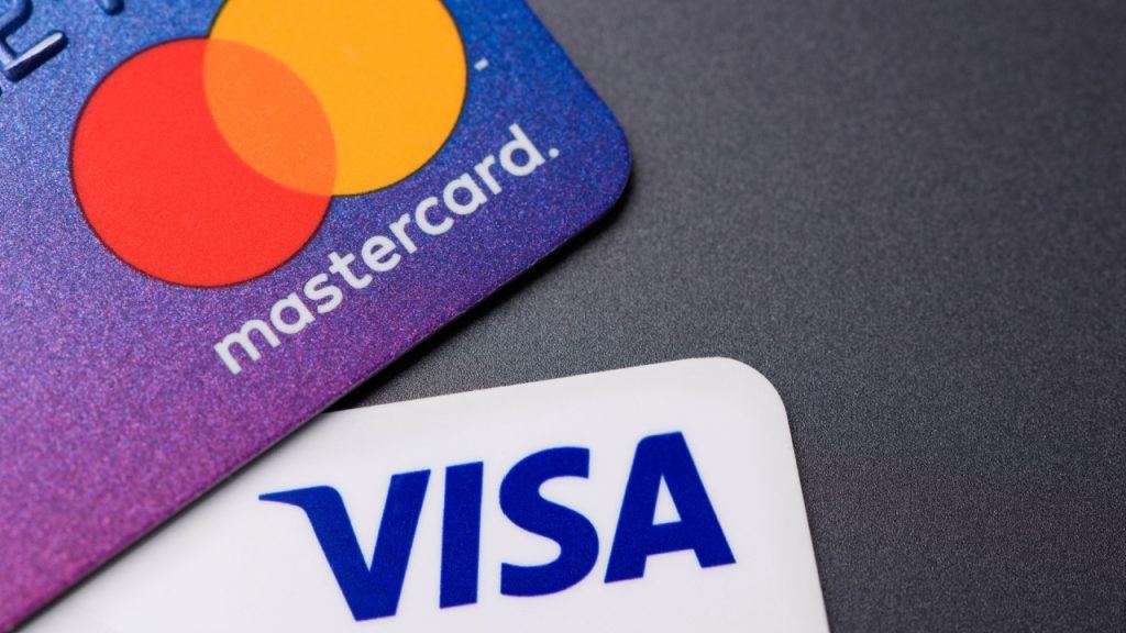 Visa and Mastercard Could Make a Comeback in Russia - Coin Surges
