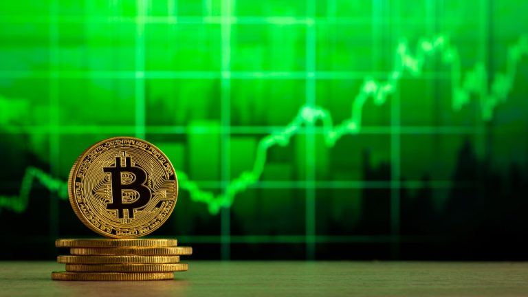 ETF Weekly Recap: Bitcoin ETFs See First Net Weekly Inflow After Five Weeks