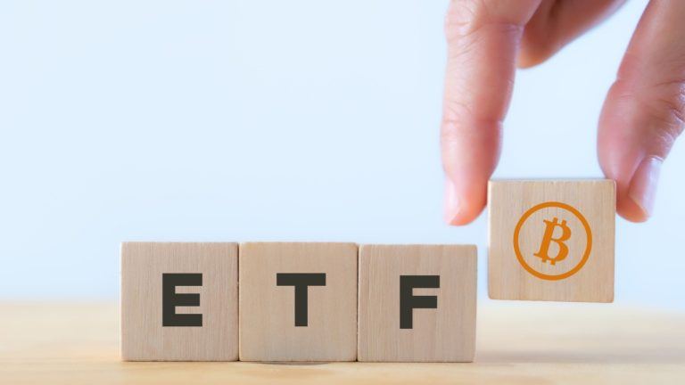  Bitcoin ETFs Lose Almost a Billion Dollars in 5th Successive Week of Outflows