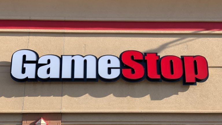 Gamestop Unleashes Bitcoin Strategy—Can .8B Make GME a Crypto Titan?