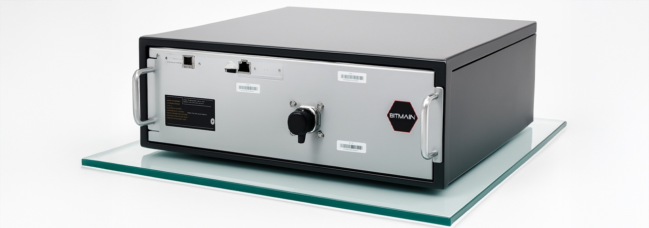 ハッシュレートキング – 2025年のビットコインマイニングを支配する水冷ASICの内部 ハッシュレートキング – 2025年のビットコインマイニングを支配する水冷ASICの内部