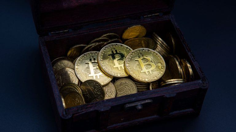 Strategi sekarang memegang 499.226 BTC - dengan $ 21 miliar di modal baru yang masih masuk lebih banyak untuk lebih banyak bitcoin