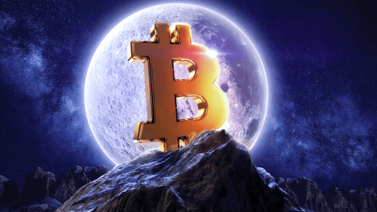 Bitcoin Erupts to All-Time High, 9K Mark Shattered on Wednesday