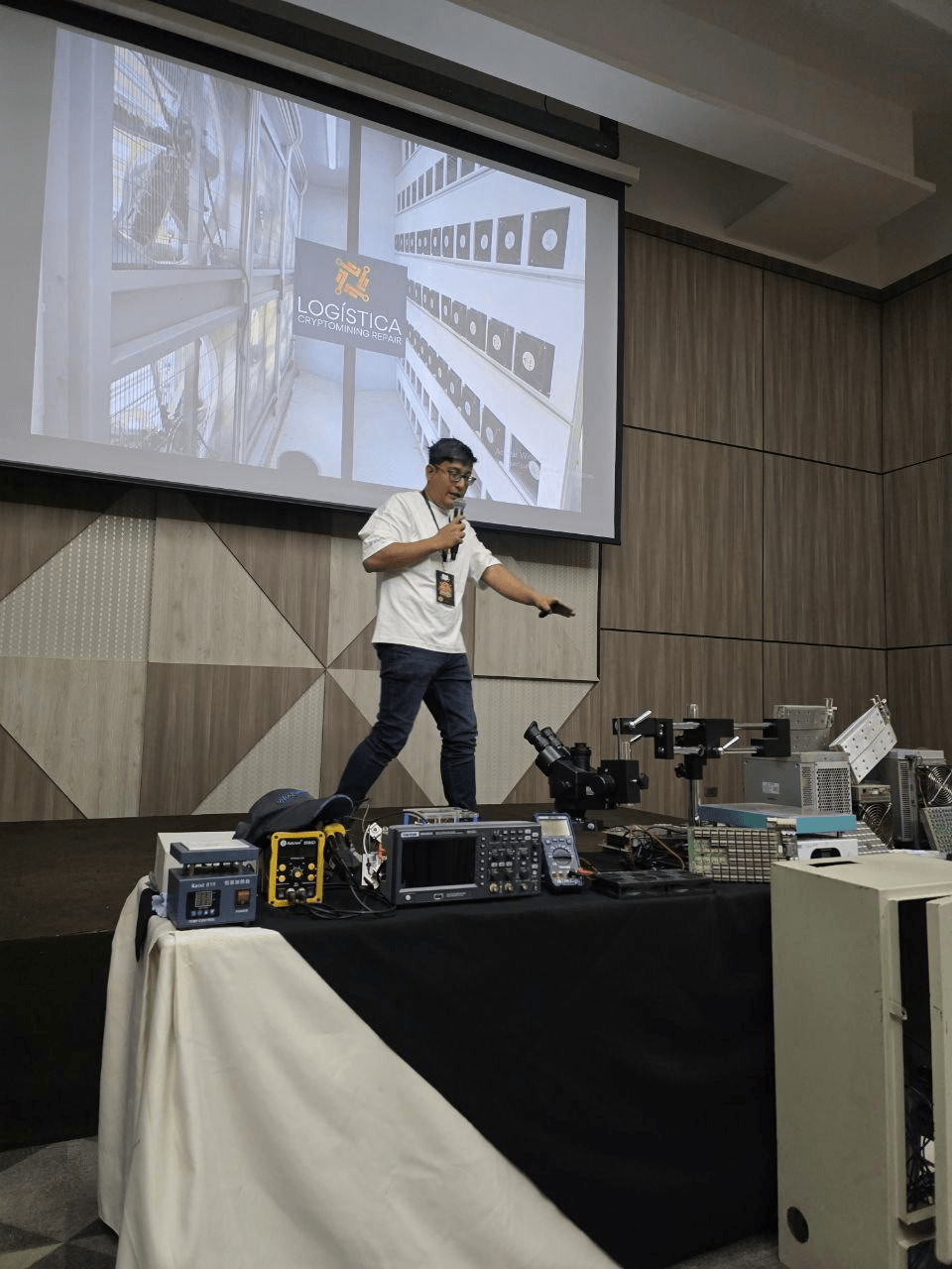 Guayaquil Makes History With the First Bitcoin Mining Event in Ecuador Guayaquil Makes History With the First Bitcoin Mining Event in Ecuador