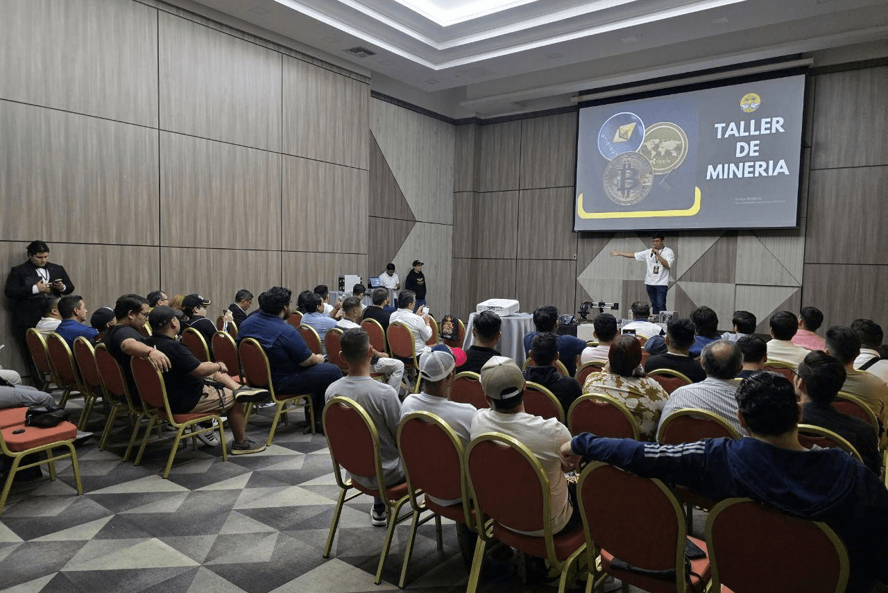 Guayaquil、エクアドルで初のビットコイン採掘イベントを開催し歴史を作る