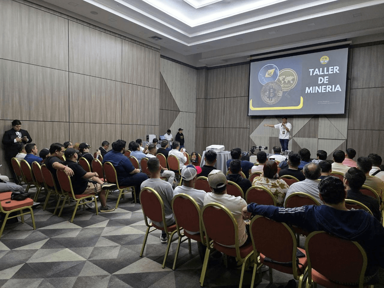 Guayaquil Makes History With the First Bitcoin Mining Event in Ecuador