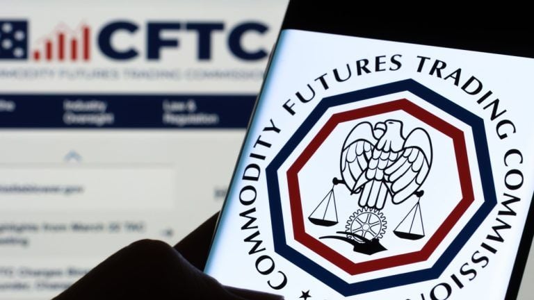Former CFTC Chairman 'Crypto Dad' Joins Sygnum Bank