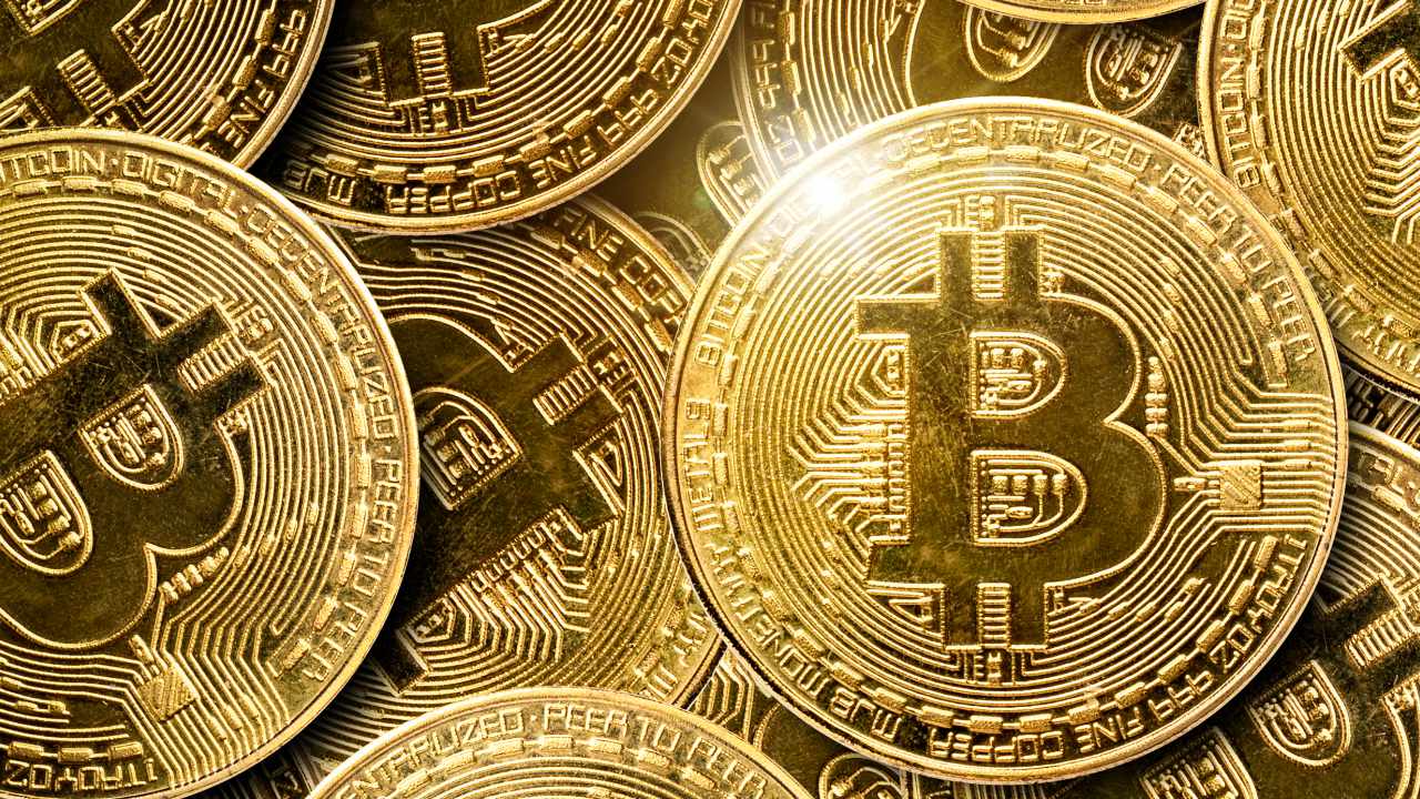 Window Closing: CZ Warns Time to Buy Bitcoin Before Governments Is Ending