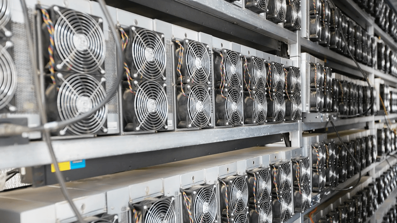 Bitcoin Miners Bleed M in April as Fourth Straight Revenue Drop Deepens the Crunch