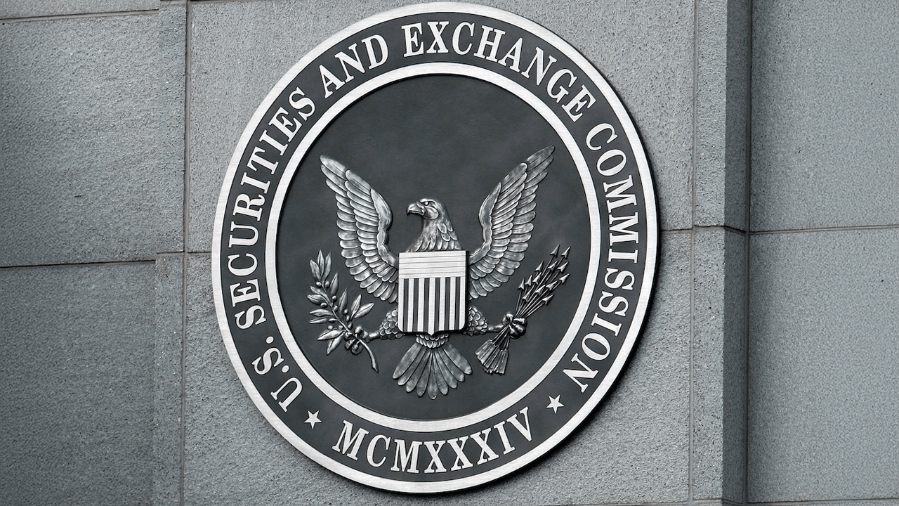 SEC Should Treat DAOs As ‘Dispersed Groups of People,’ Say DeFi Education Fund, Uniswap