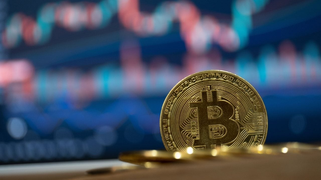 Mexican Billionaire Ricardo Salinas: Investing in Real Estate Is ‘Bullshit,’ Buy Bitcoin Instead