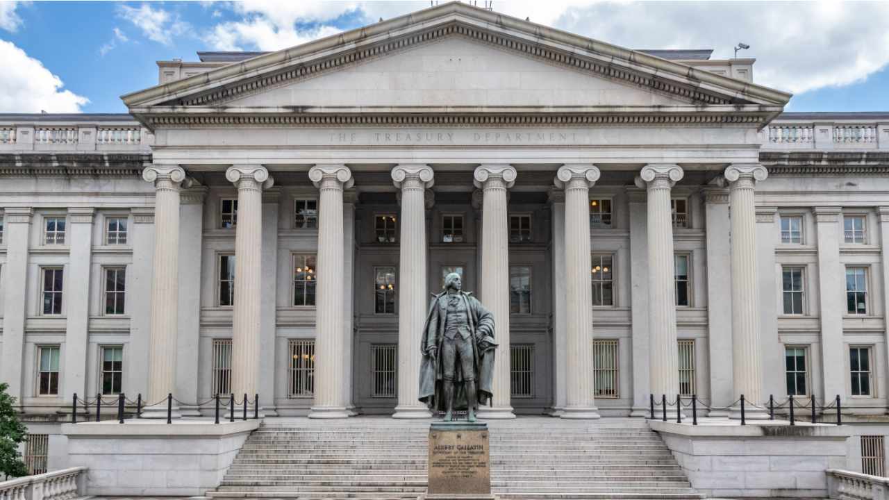 Tax on Unrealized Crypto Gains Could Trigger Forced Sell-offs, Senators Warn Treasury