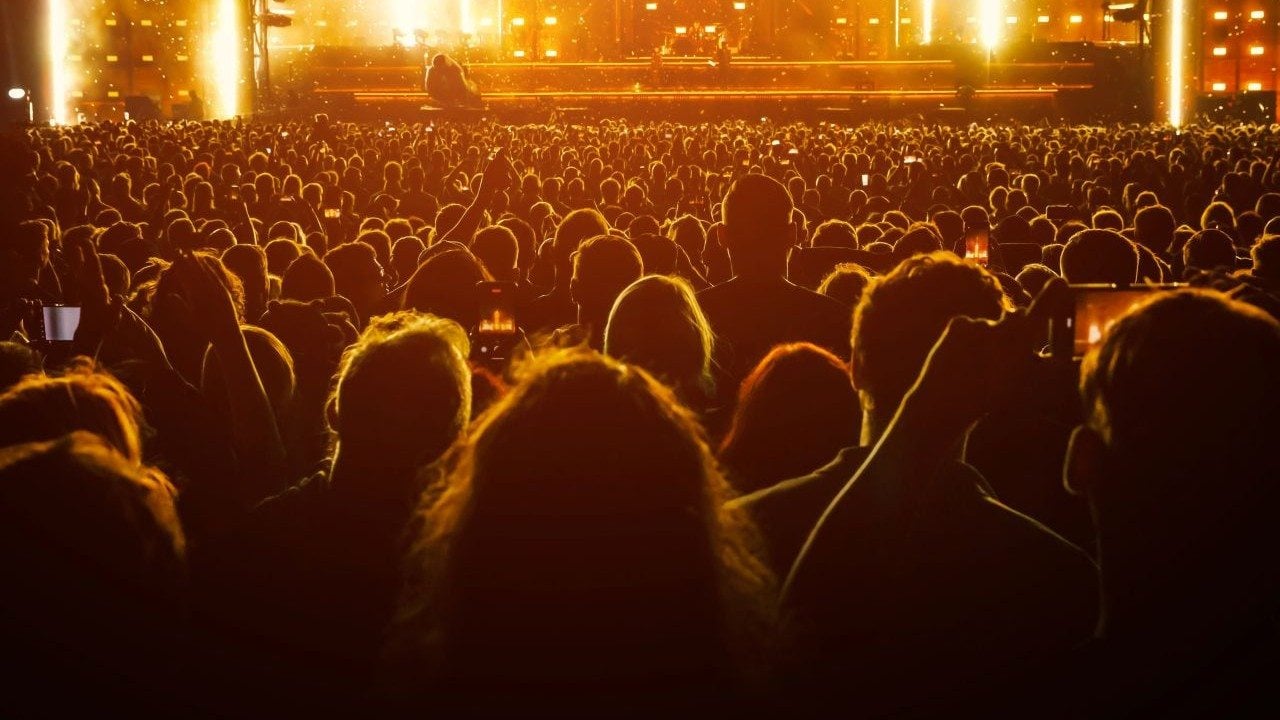 Bitcoin Languishes Below $105K Despite Record-Breaking Conference Attendance