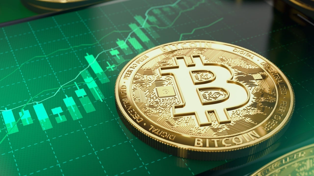 Blackrock and Fidelity Drive $548 Million Into Bitcoin ETFs