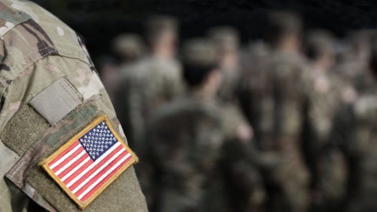 From Communism to Simping: Coinbase Sponsorship of US Army Parade Draws Community’s Ire