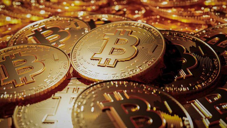 Elon Musk Inches Closer to Bitcoin Maximalism Amid US Debt Alarm