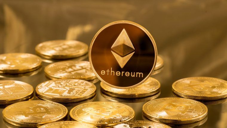 Ether ETFs Push Green Streak to 14 Days as Outflows Return to Bitcoin ETFs