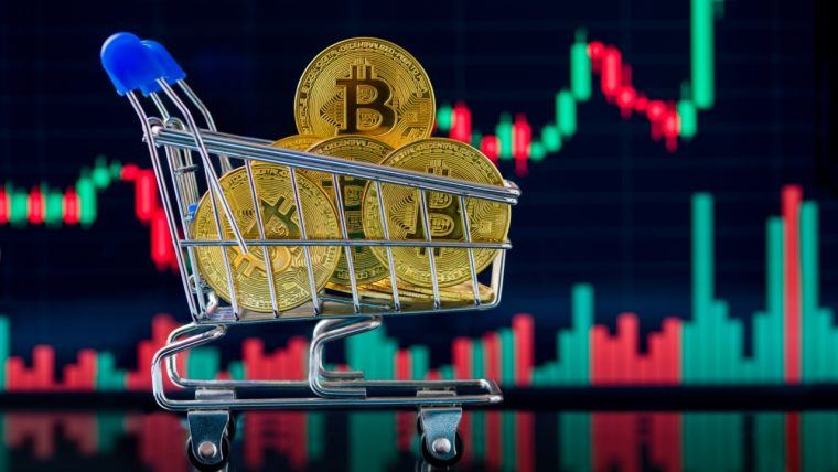 Rate Cut Bets Surge After ADP Miss as BTC Eyes $110,000 Breakout