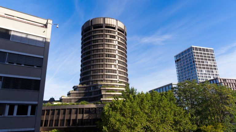 BIS Bulletin Proposes Revamping Decentralized AML Measures With Compliance Score