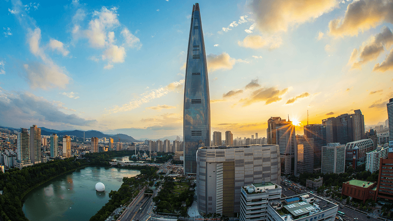 While Bitcoin Tops $122K, South Korea’s Price Gap Widens Again