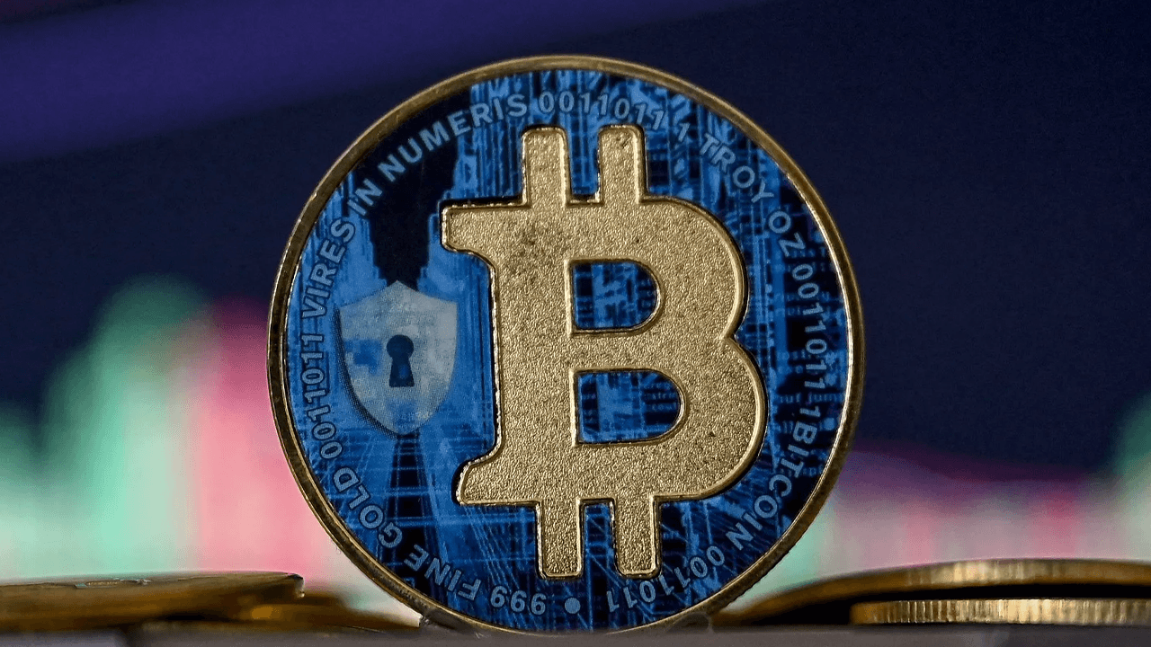 Bitcoin Price Watch: Rejection From $124K Sparks Short-Term Bearish Outlook