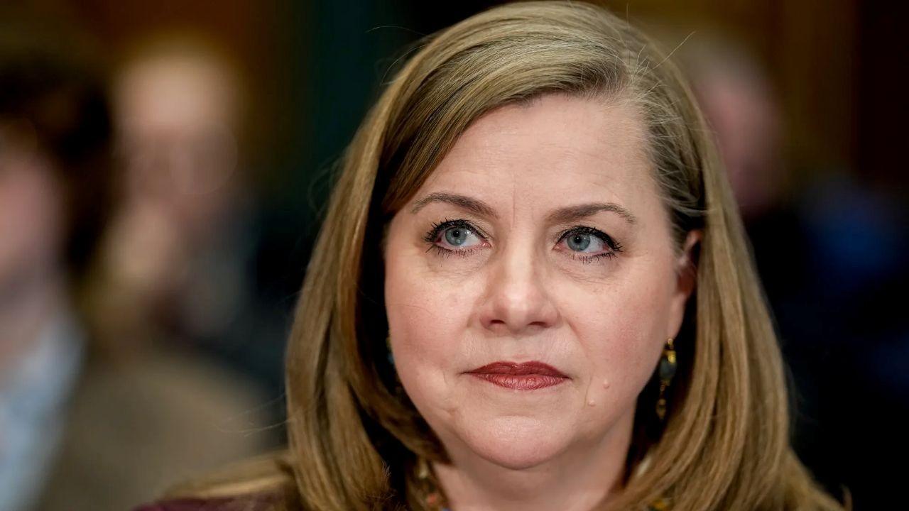 주식이 계속 하락하는 동안 비트코인은 안정적 주식이 계속 하락하는 동안 비트코인은 안정적