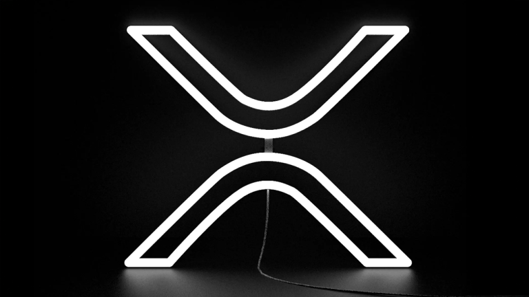 XRP Price Watch: Bullish Divergence Builds Amid Tight .96–.07 Range