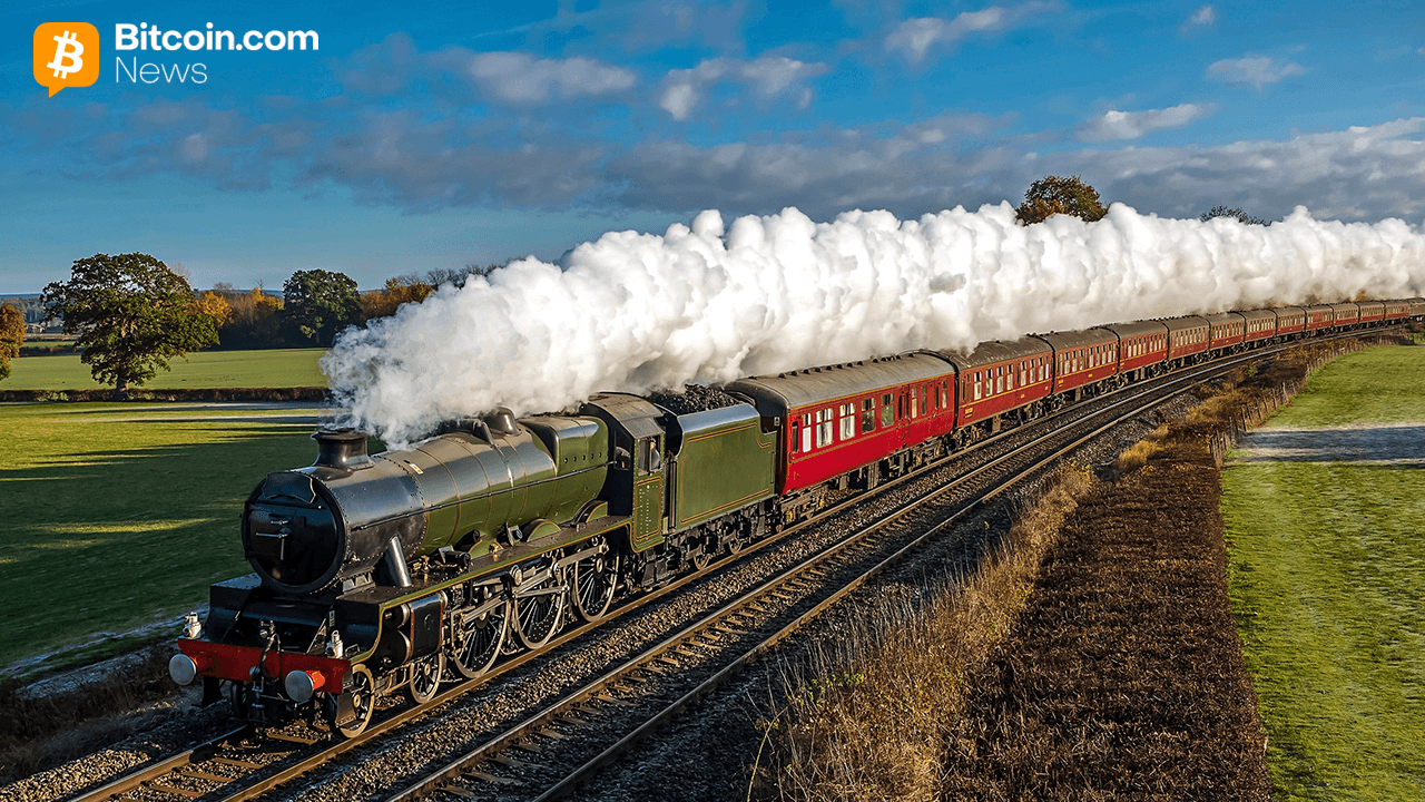 크립토 시장은 나아가고 있으며 비트코인이 $111K를 넘어서자 고래들이 계속해서 매수하고 있습니다. - Bitcoin News