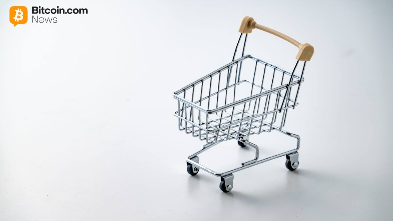 Strategy’s Michael Saylor Denies Bitcoin Sale Rumors: ‘We’re Buying’