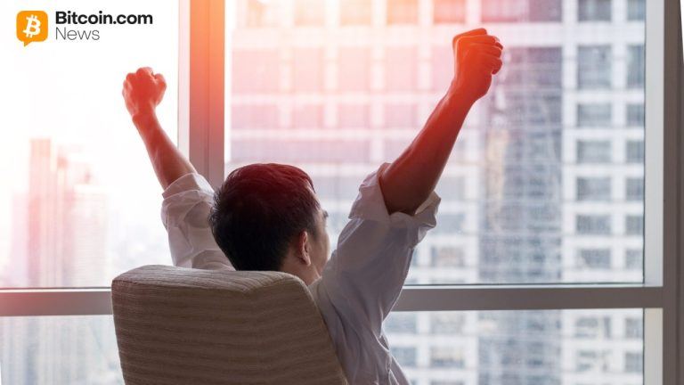 Ether ETFs Lead Weekly Gains as Bitcoin and Solana Stay Green