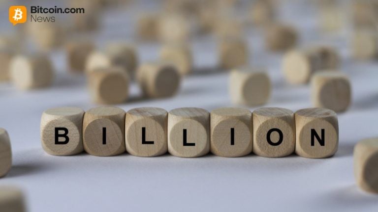 Bitcoin and Ether ETFs Post $1.9 Billion Weekly Inflow Despite Late Pullback