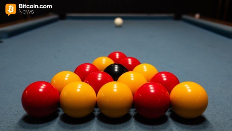 Heavy Selling Hits Bitcoin and Ether ETFs Again With $523 Million Combined Outflows