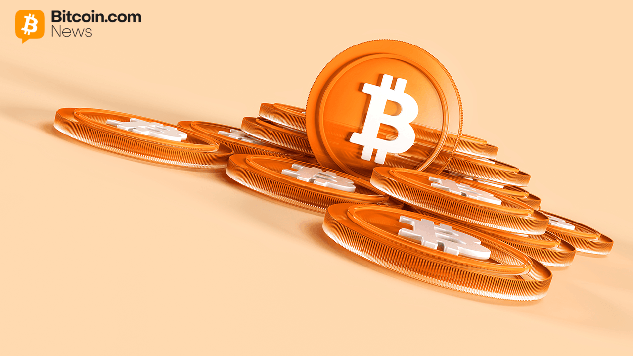 Bitcoin Struggles Under Moving Averages Despite Range-Bound Trade