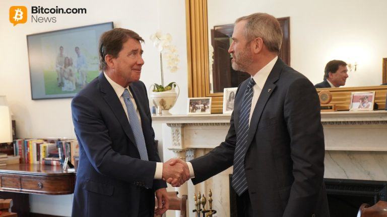 Ripple: CEO Garlinghouse Anuncia 'Ponto de Virada' Histórico para Regulamentação Cripto nos EUA