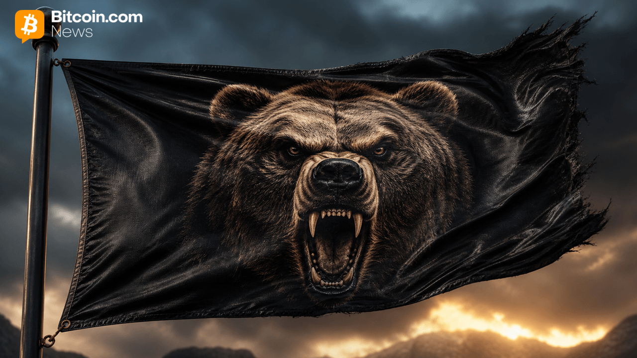 Gareth Soloway Warns Bitcoin May Drop to K as Bear Flag Tightens at ,000