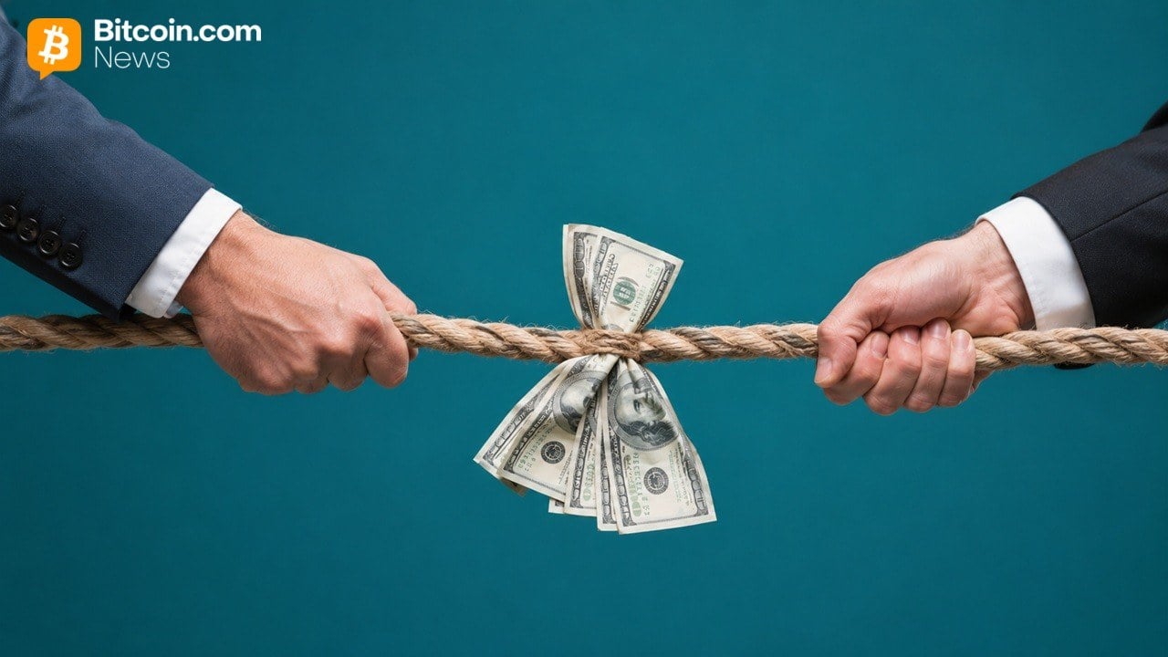 Strategy Holds 843,738 BTC vs Blackrock’s 817,138 as the Race to a Million Bitcoin Intensifies