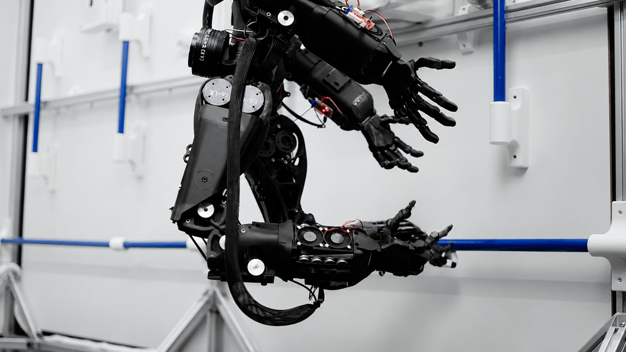 A Four-Armed Robot for Zero-Gravity Work Could Save $140,000 an Hour