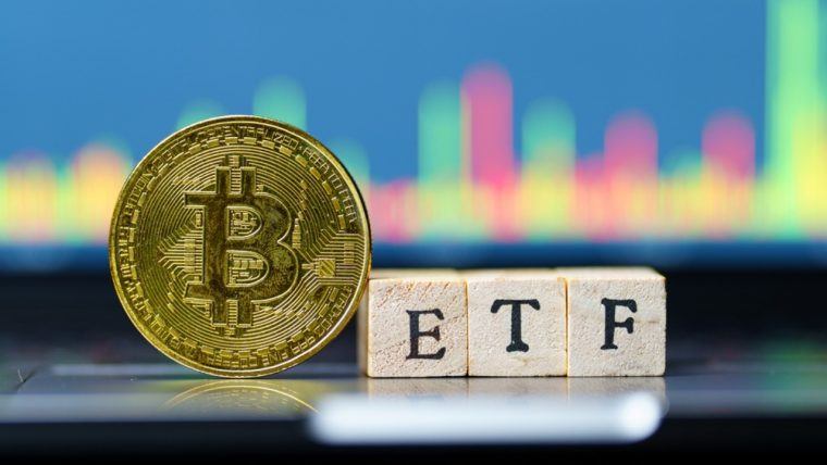 Bitcoin ETFs Lose $1.72B in Second-Largest Weekly Outflow Since Launch