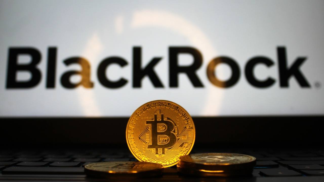 Blackrock Leads Crypto ETF Inflows as Bitcoin, Ether and XRP All Turn Positive