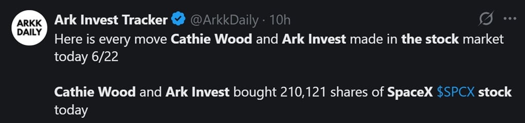 Tweet discussing ARK Invest's latest SpaceX stock purchase.