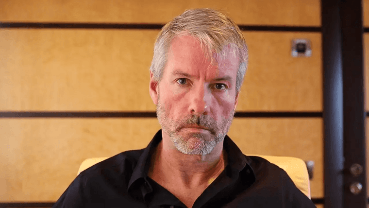 Community Clashes Over Strategy’s First Bitcoin Sale in 4 Years as MSTR Craters 7%