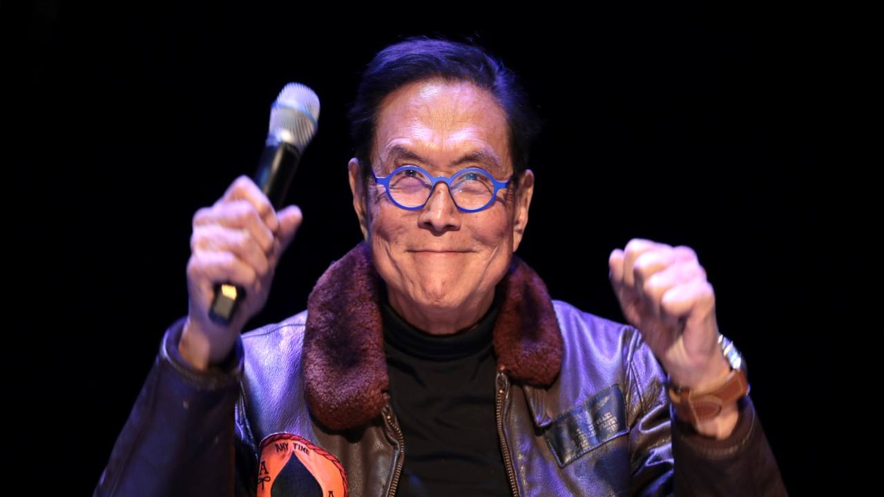 ‘De-Worsified, Not Diversified’: Robert Kiyosaki Warns Investors on a Hidden Risk