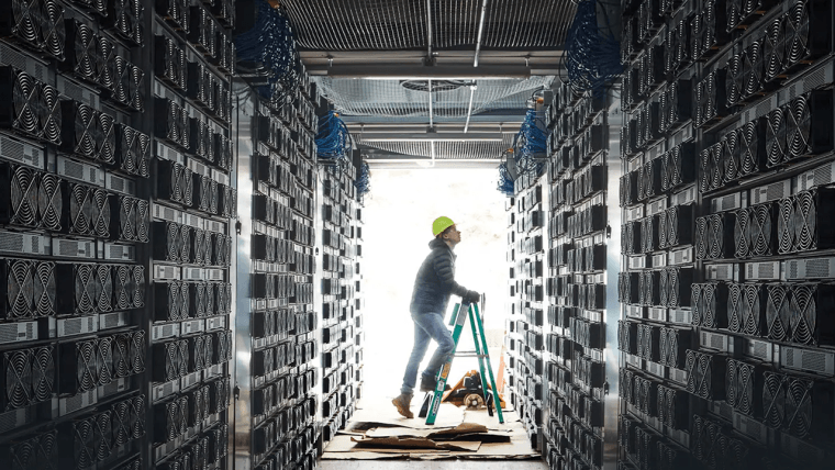 Expert Flags Bitcoin’s First Hashrate Bear Market as Network Sheds 145 EH/s