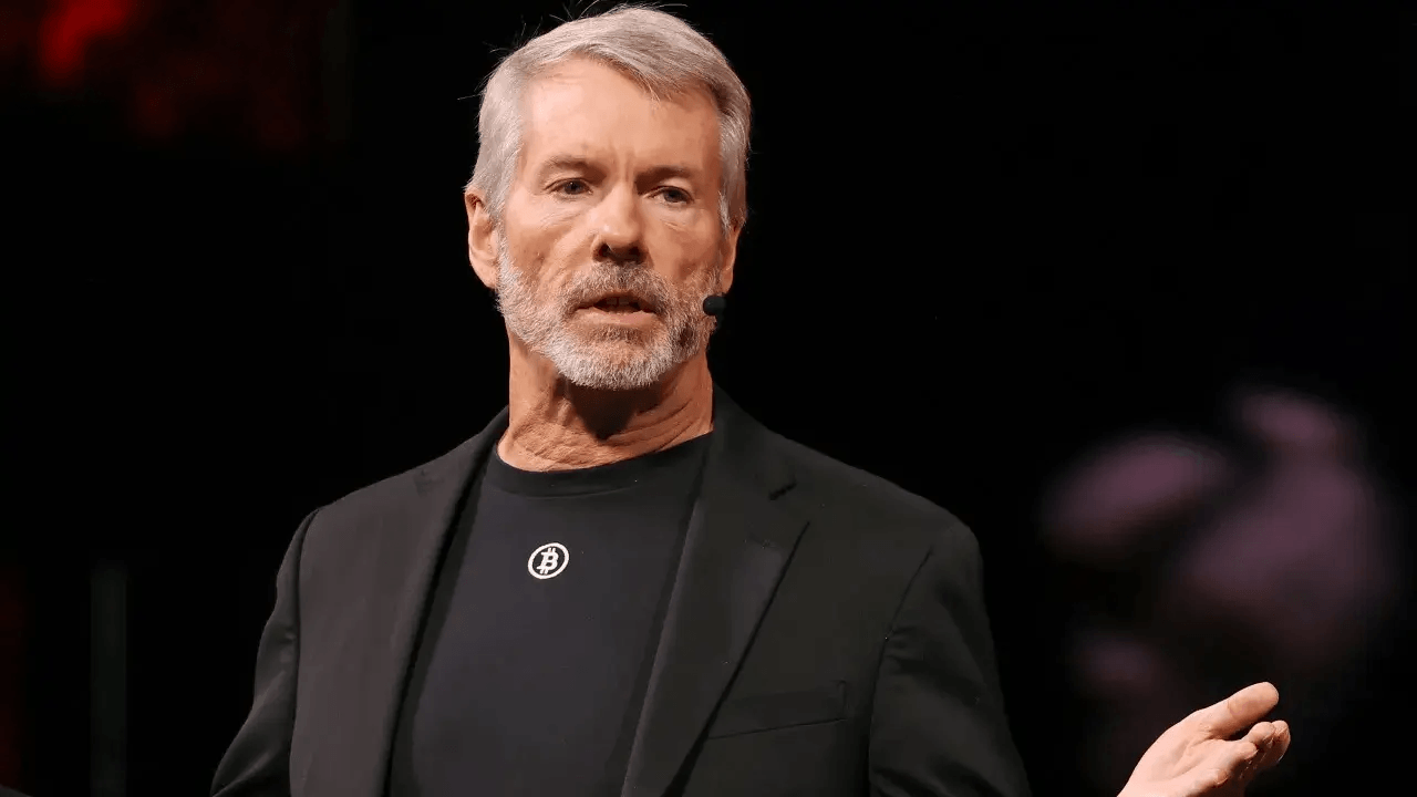 Saylor Blasts Bitcoin Doom Narrative, Says $400B AI Frenzy Drained Crypto Capital