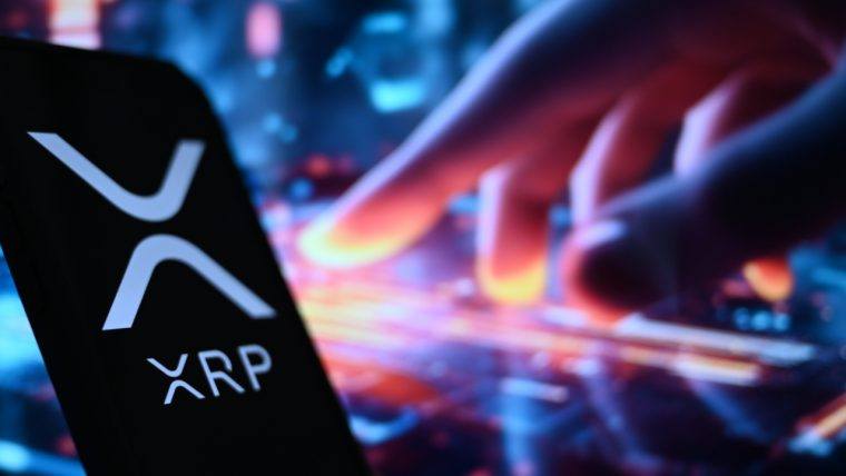 XRP Flashes ‘Intense Capitulation’ Signal as Holders Take Losses