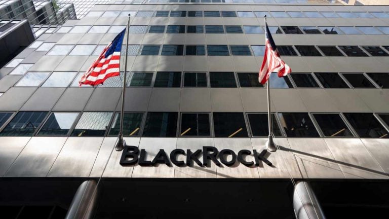 BlackRock Backs CLARITY Act As Congress Faces Time Crunch