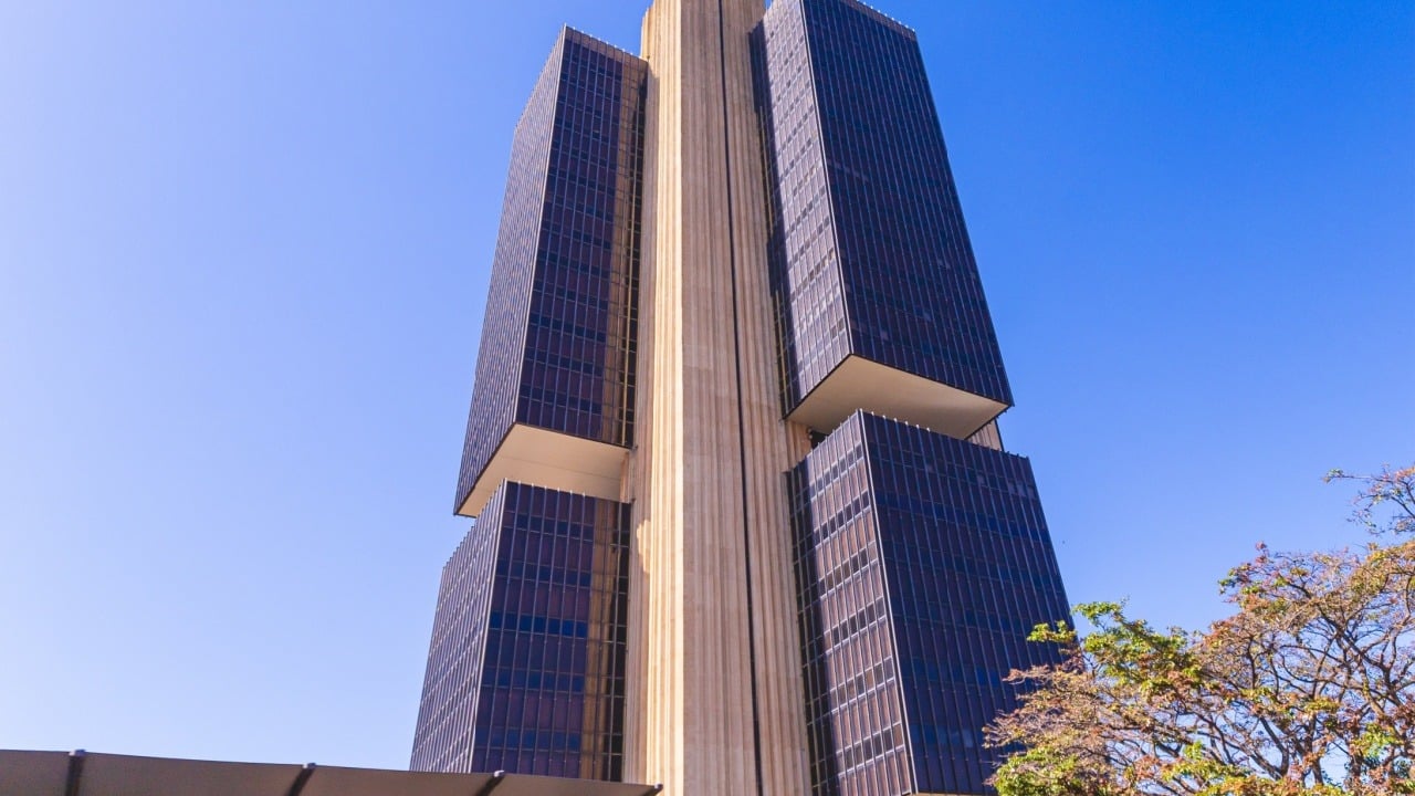 Stablecoins Surge 2% in Brazil as the Central Bank Triggers a New ‘Samba Premium’