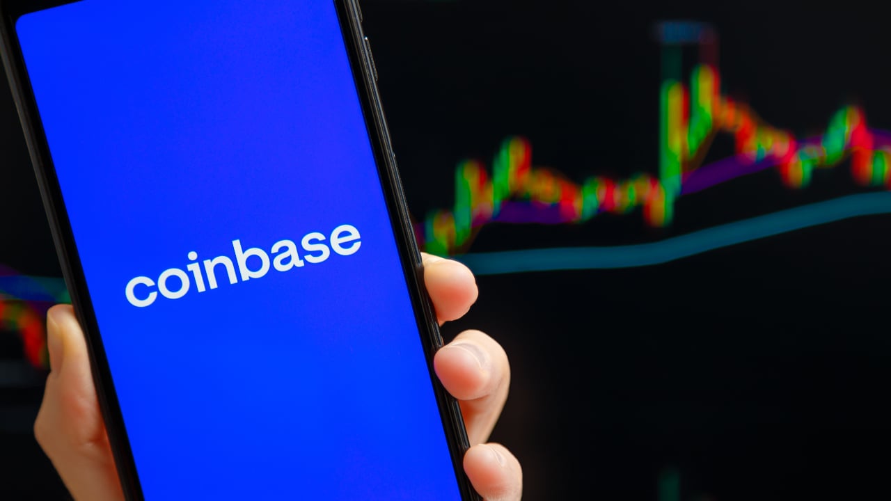 The CLARITY Act Is at the One-Yard Line: Coinbase Says ‘It’s Time to Get It Over the Finish Line’